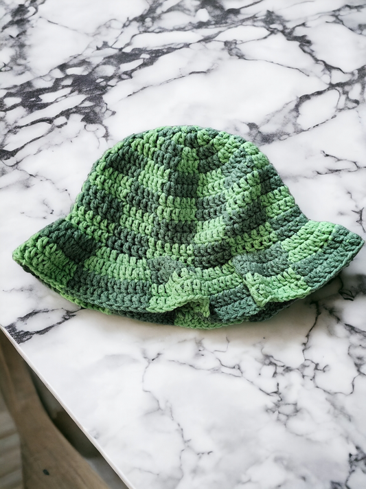 Milk Cotton Moss Checkered Bucket Hat